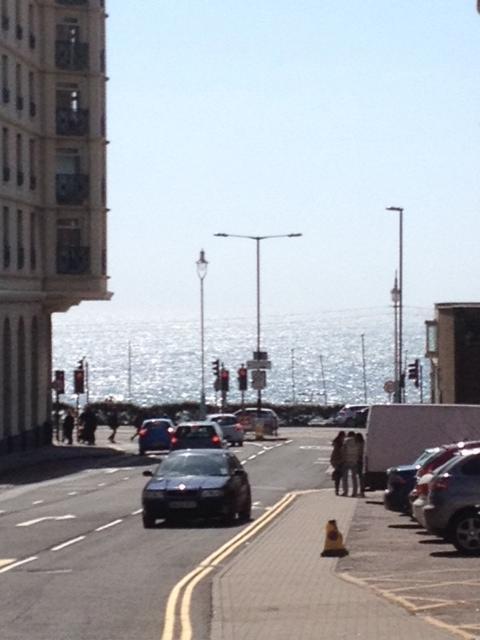 Two Top Central Beach Studios - Also Separate Spa Cabin And Watersports Brighton Quarto foto